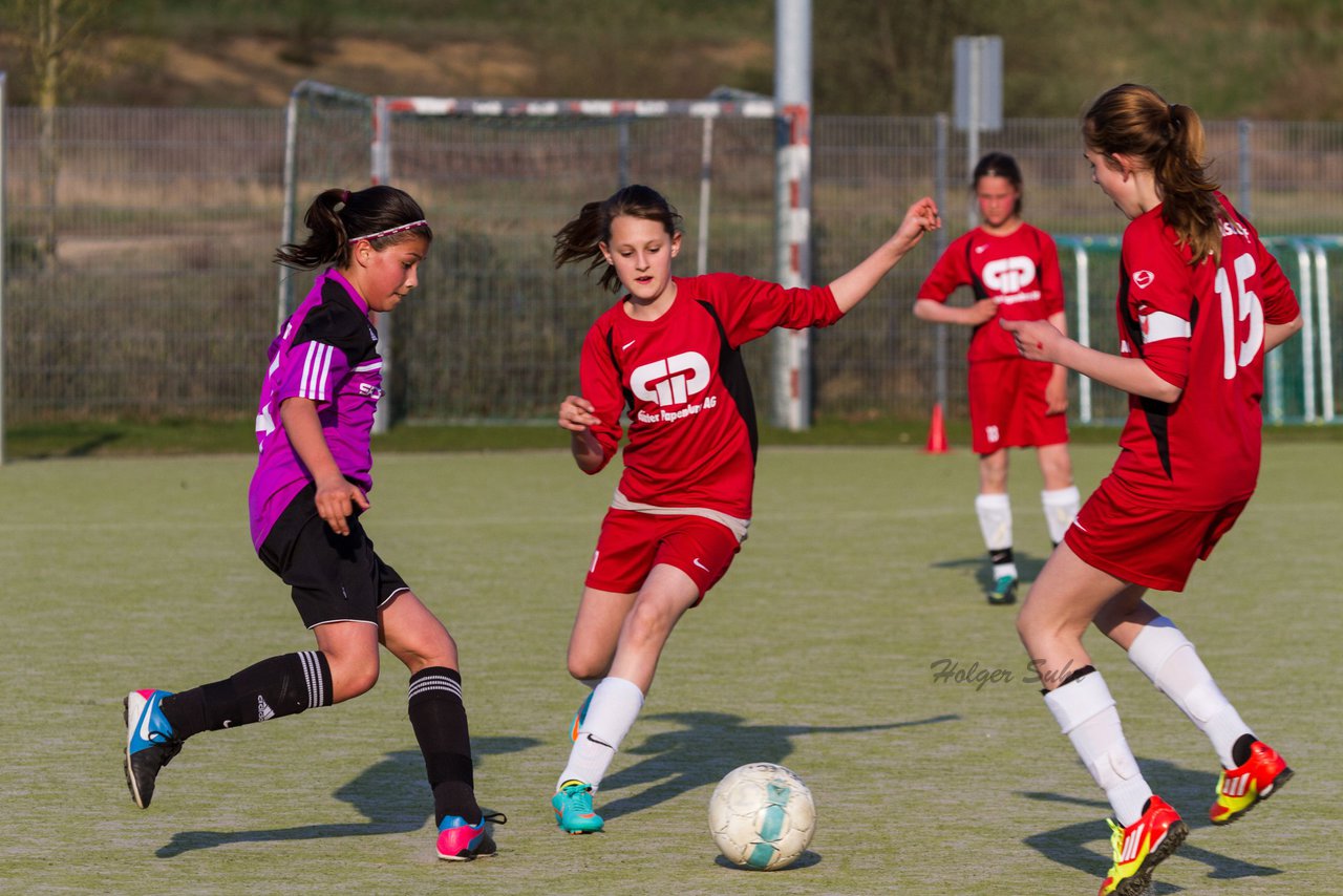 Bild 87 - D-Juniorinnen FSC Kaltenkirchen - SV Wahlstedt : Ergebnis: 3:1